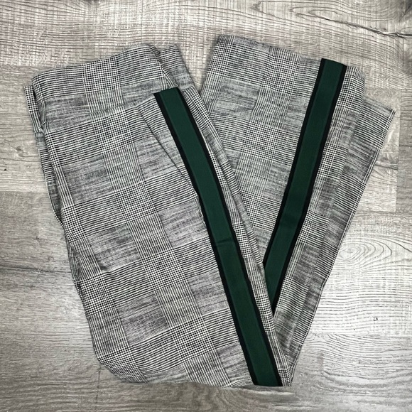 Veronica Beard Cormac Tuxedo Stripe Cormac Trouser - Picture 3 of 5